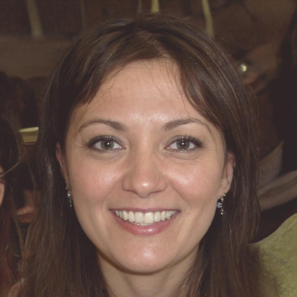Sarah Müller, Senior Analystin